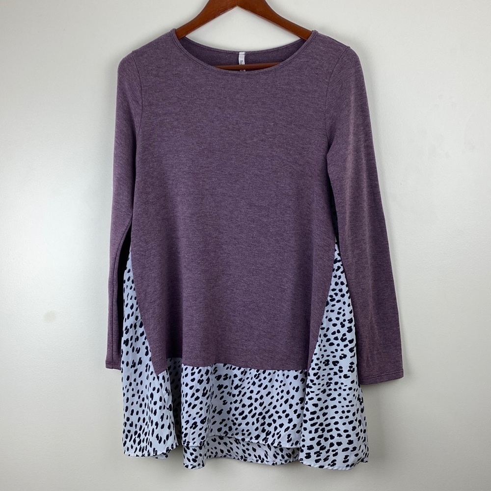 Beeson River Woman’s Tunic Large Peekabo Leopard Long Sleeve Crew Neck Pockets